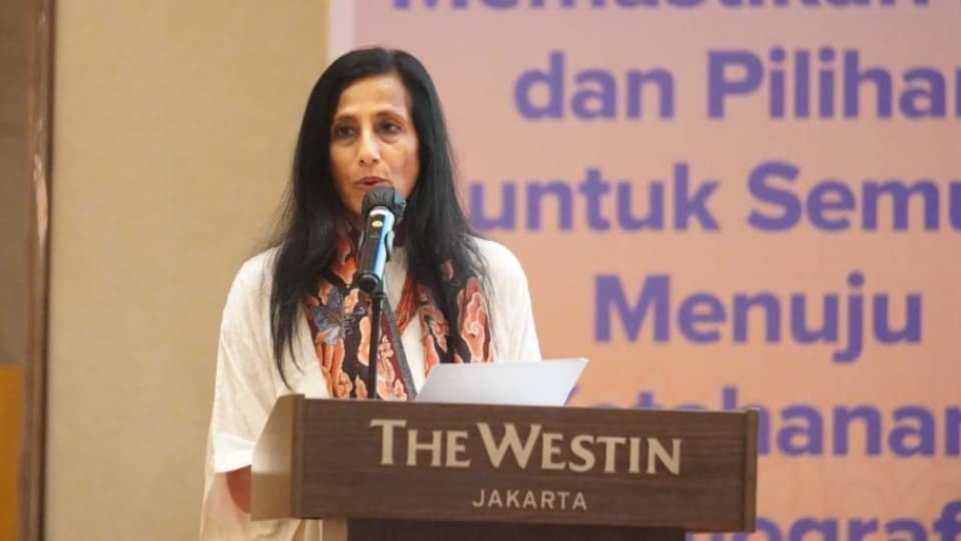 Foto 6 - Kepala Perwakilan UNFPA Indonesia, Ms. Anjali Sen saat memberi kata sambutan pada Peringatan Hari Kependudukan Dunia 2022 di The Westin Hotel - Jakarta. (Dok. BKKBN).jpg